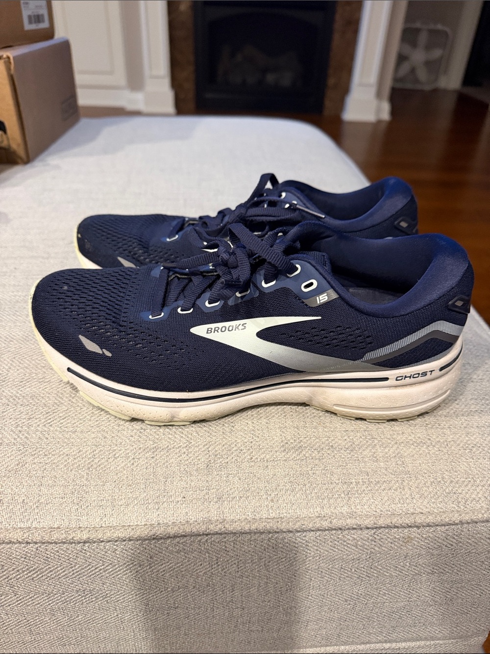 Brooks Ghost 15 Women’s Running Shoes - Navy and White